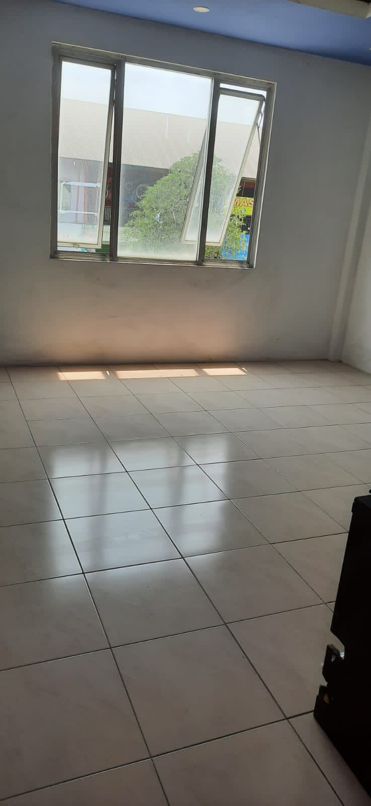 DiJual Ruko di Roxy Jababeka Cikarang